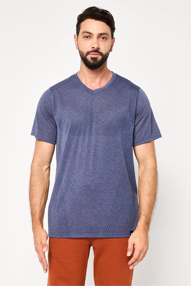Men Fitted Fit Short Sleeve Brand Logo Running T-Shirt, Purple
