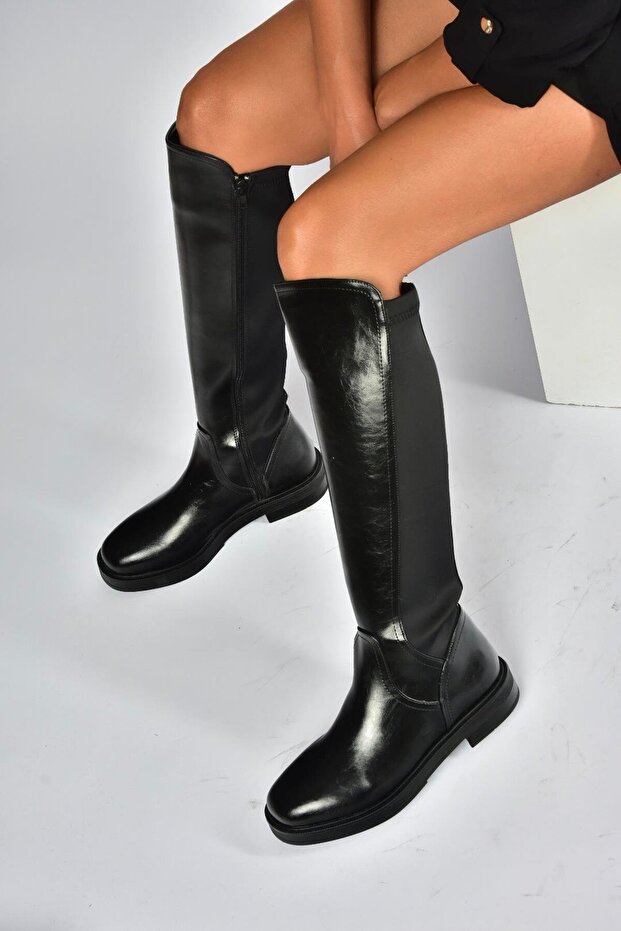 V312212360 Black Rustic Women's Boots with Rubber Detail on the Back