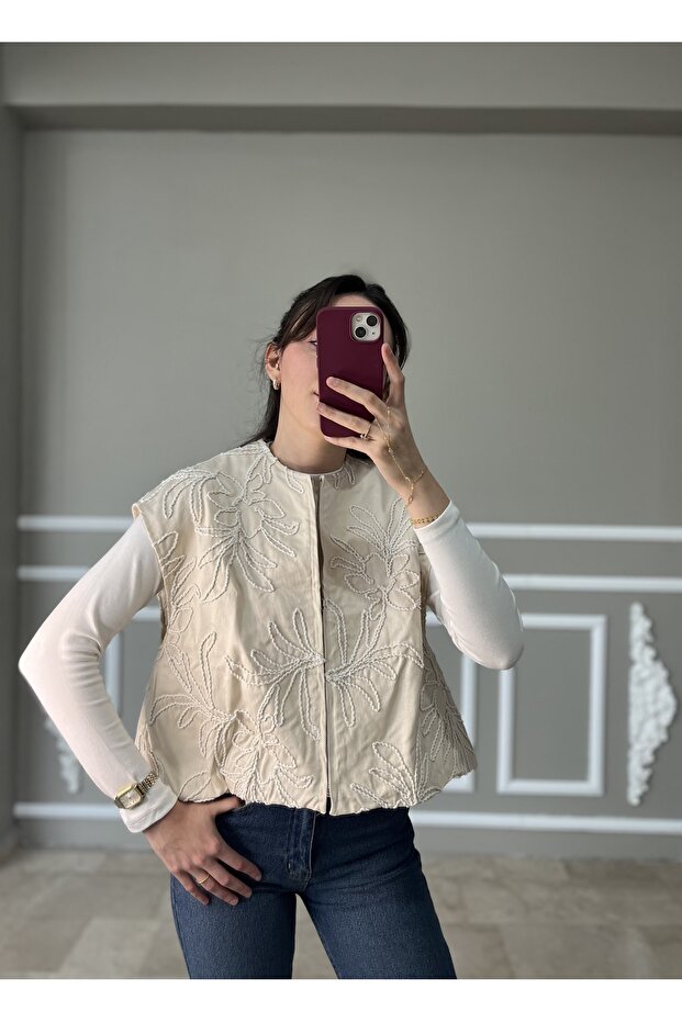 Bej Nakışlı Yelek - 3