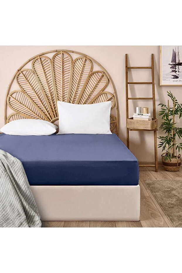 ملاءة سرير ناعمة بحافة مستقيمة مزدوجة - أزرق داكن - 240x260 سم - 1