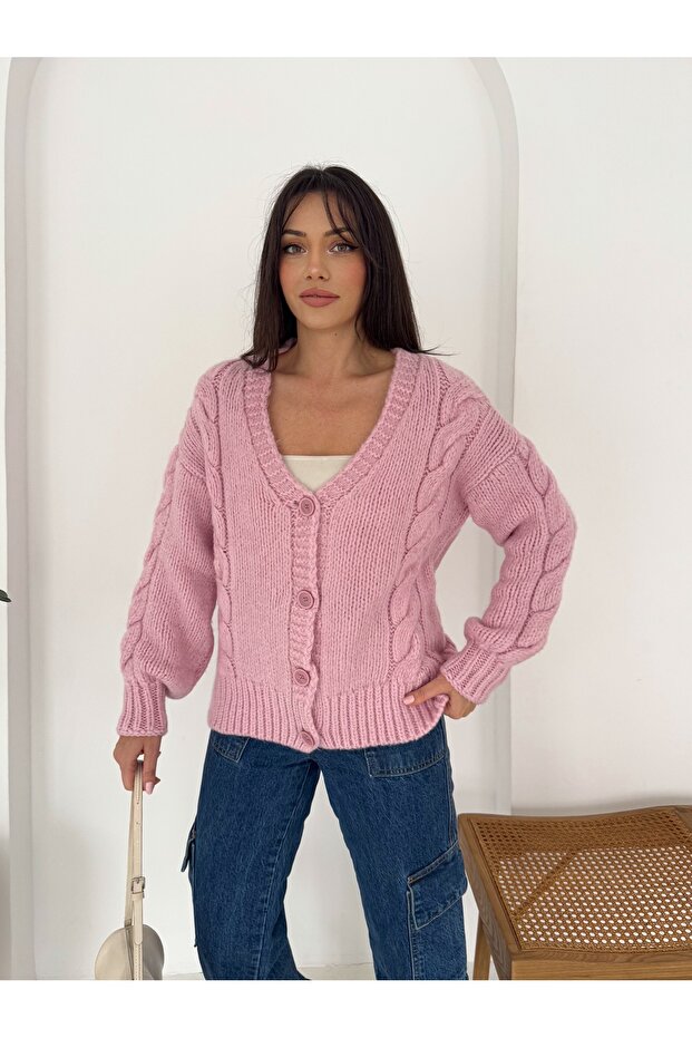 كارديجان ناعم للغاية بأربعة أزرار وياقة على شكل حرف V - 1