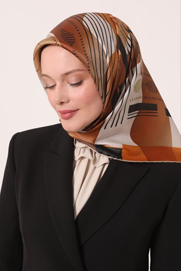 Striped Pattern Sparkling Crystal Scarf - 1
