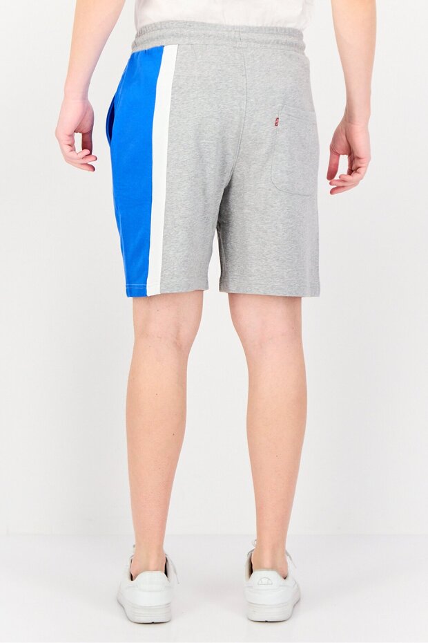 شورت رجالي أساسي بشعار مطرز، متعدد الألوان - 2