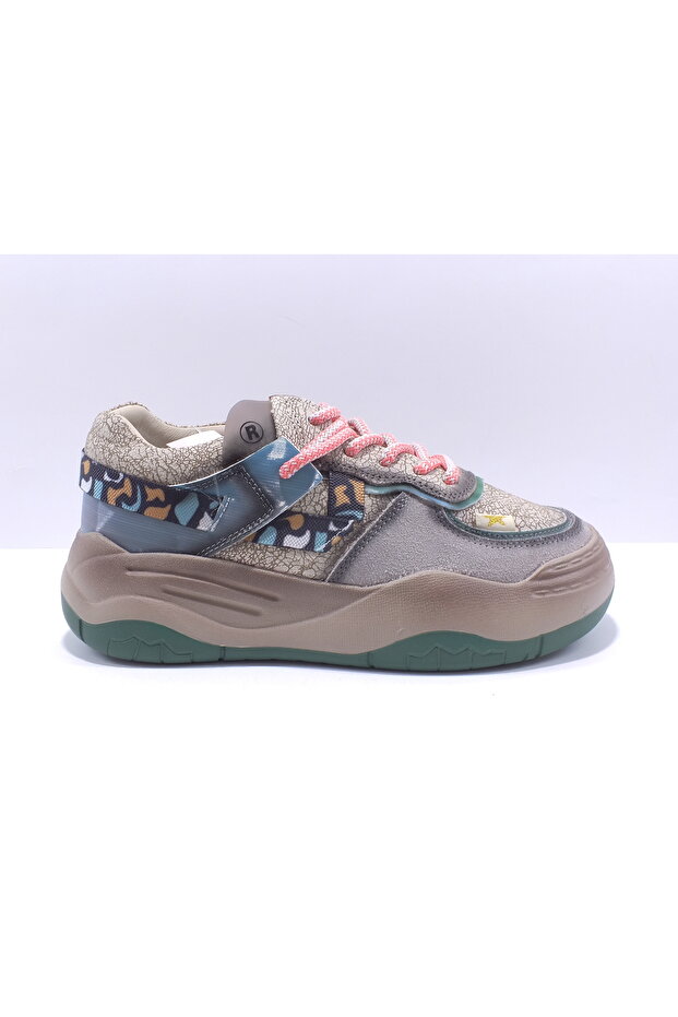 حذاء رياضي ملون 25K328