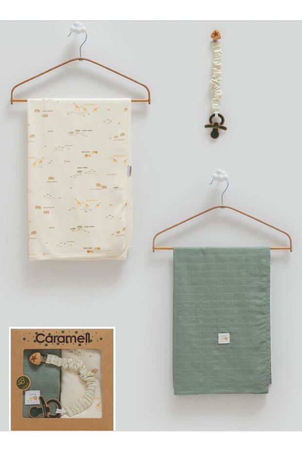 İncibaby Safari Time 3-Piece Set (1 Combed Cotton Blanket - 1 Muslin Blanket - 1 Pacifier Strap) 80X90 cm