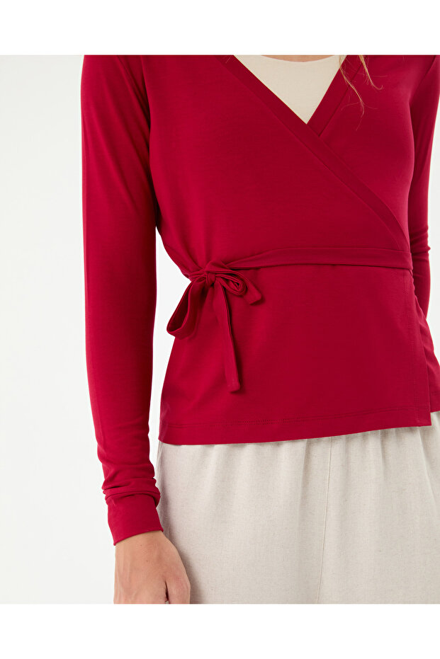 Vişne Kırmızı EcoVero™Viskoz Uzun Kollu V Yaka Anvelop Bağlamalı Bluz - 4