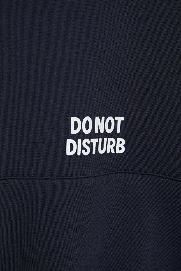 Kapüşonlu kedi grafik desenli sweatshirt - 7