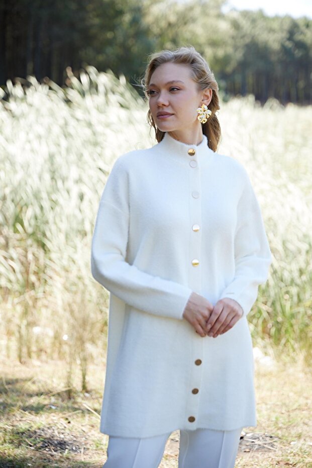 Snap-Buttoned Stand-Up Collar Soft Cardigan - 2