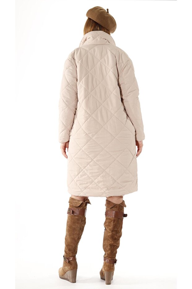 سترة طويلة مبطنة بحزام - 7