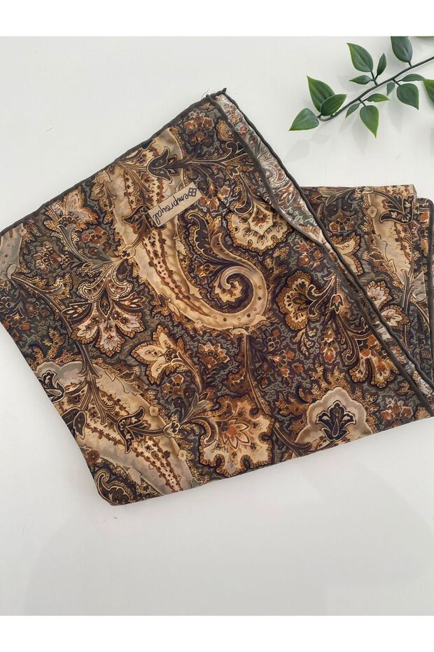 Eșarfă Lidia cu model Hanegan - 1