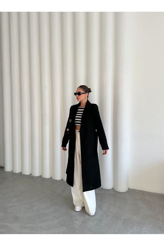 Czarny płaszcz z kaszmiru z podszewką i paskiem - 7059 - 3