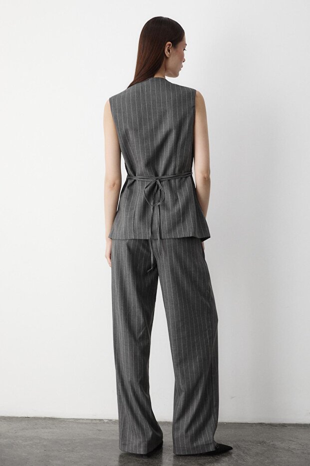 طقم مخطط أنثراسايت فاخر - متعدد الأزرار - 6