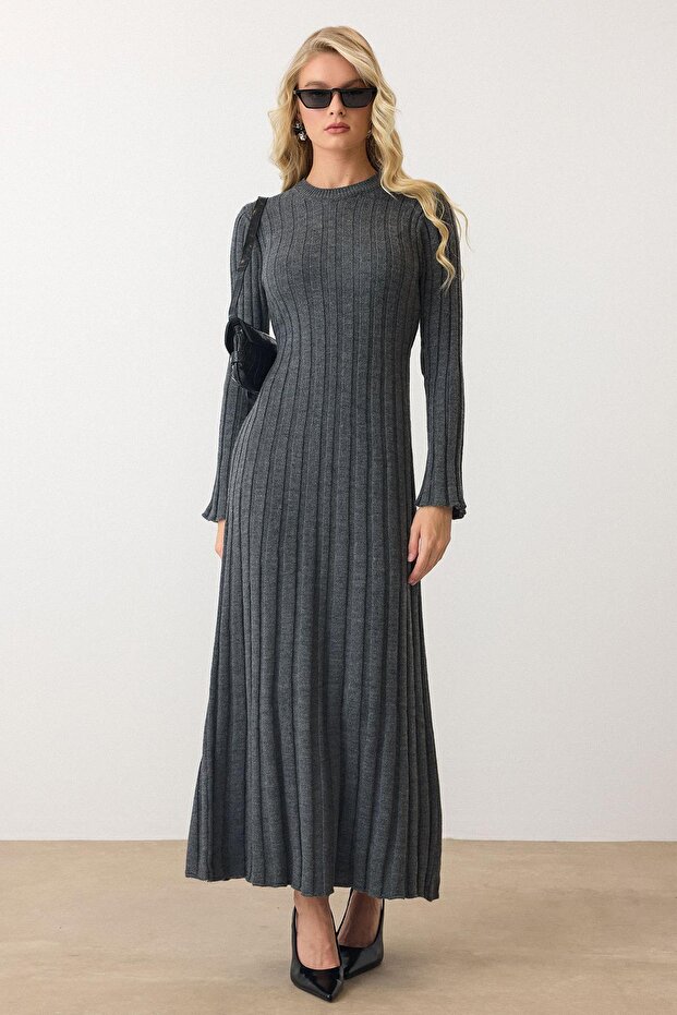 Crew Neck Thick Ribbed Long Knit Dress Gray 9363-E