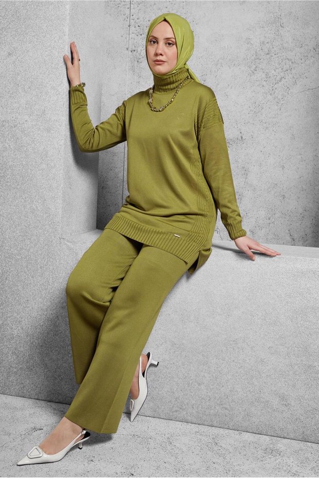 Tricot Suit with Pants 44954