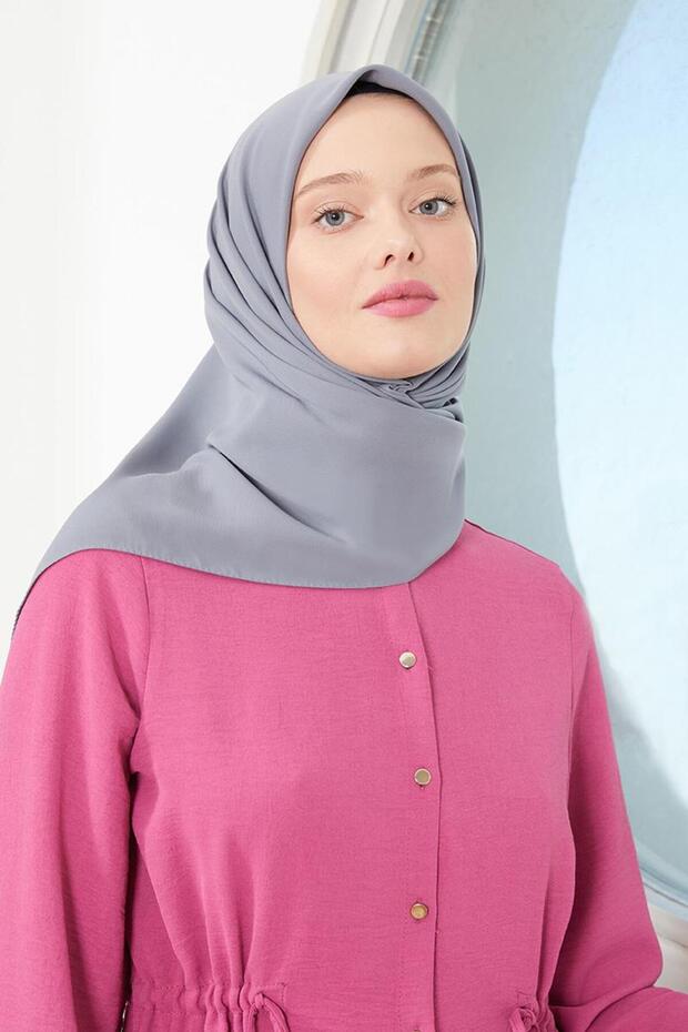 وشاح حرير المدينة الرمادي
