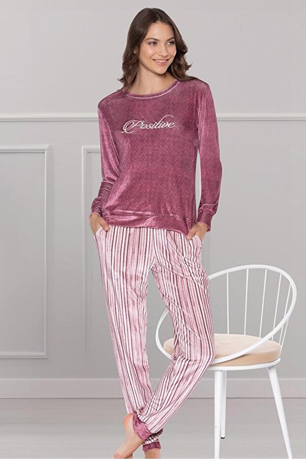 Velvet Long Sleeve Patterned Soft Winter Stylish Elegant Pajama Set with Embroidery Details 09-155