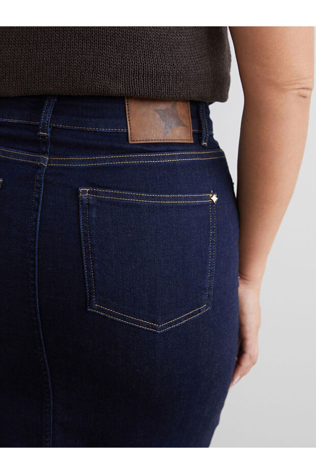 Dar Fit Yırtmaçlı Jean Etek - 4