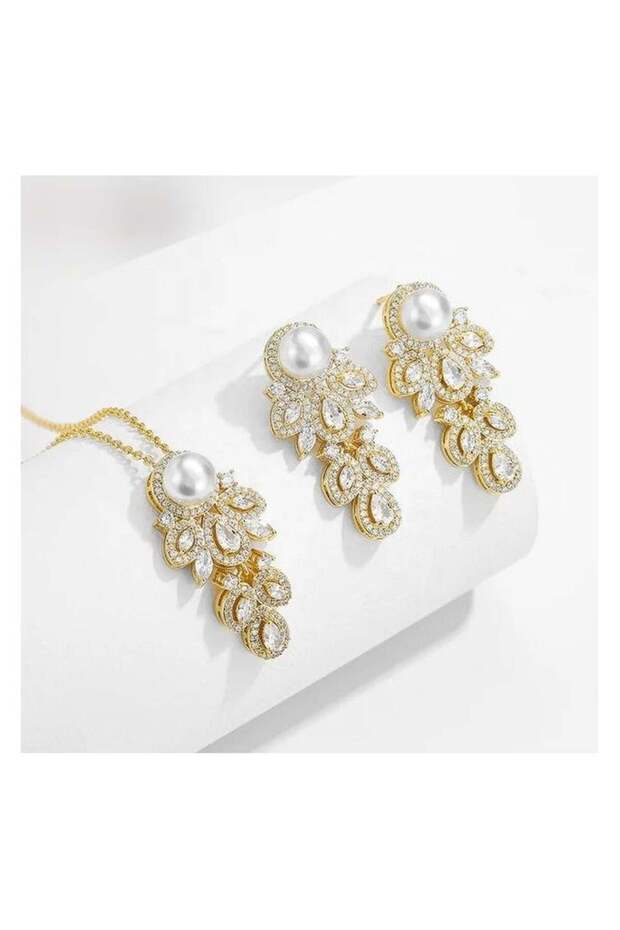 Pearl Necklace Set
