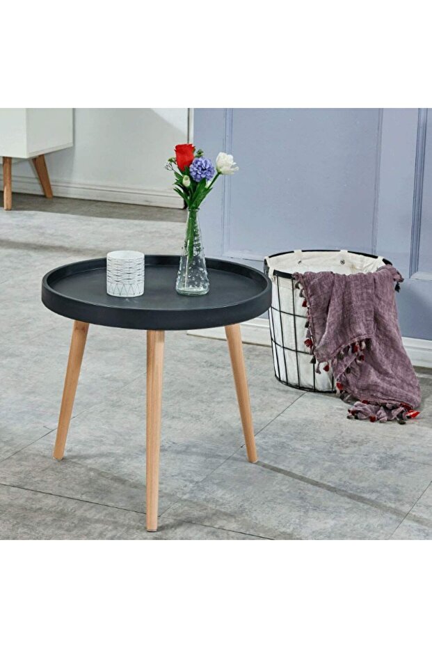 Small elegant round side table - 3