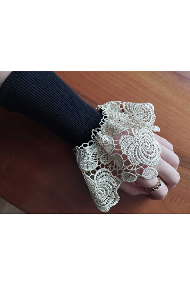 زهور الأورتندكا الذهبية - 1