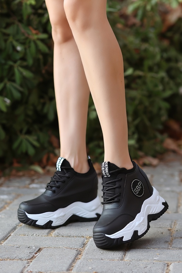 FRM 8008 Embroidered Sneakers with Hidden Heels