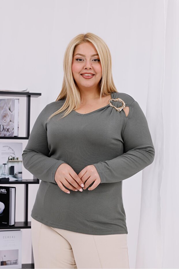 Plus Size Buckle Detailed Lycra Strawberry Fabric Blouse