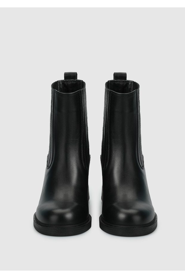 Siyah Deri Kadın Bot - 3