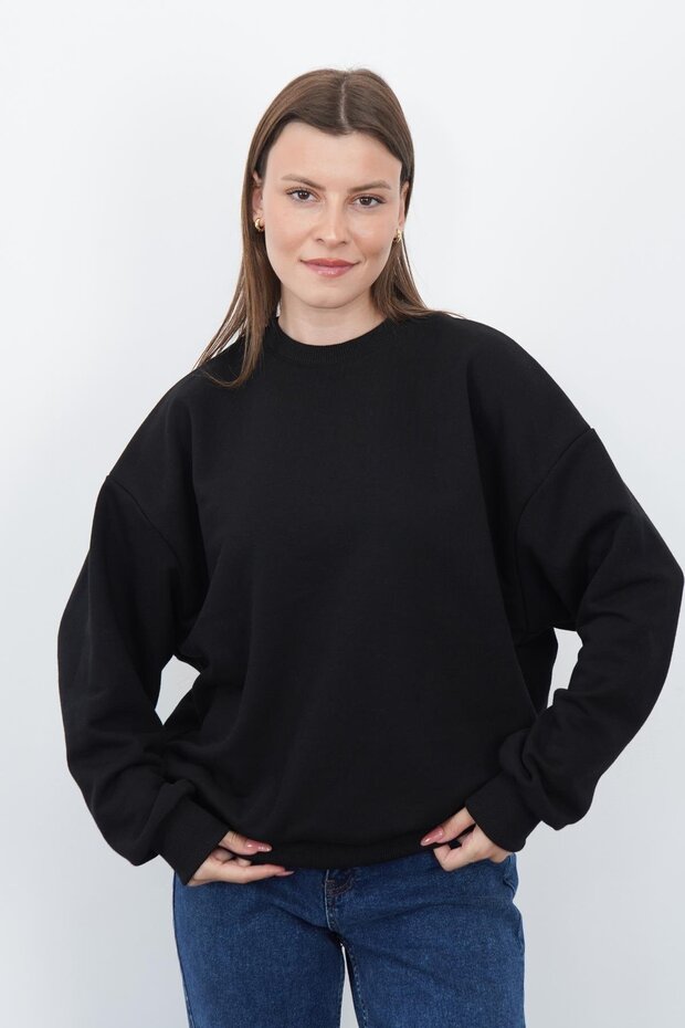 Valeria Women's 3 Thread Non-Brushed Cotton Oversize Crew Neck Black Sweatshirt