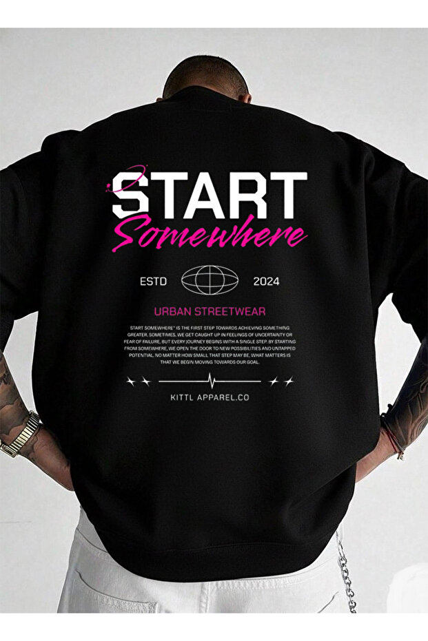 سويت شيرت أسود كبير الحجم للجنسين بياقة دائرية وطباعة START