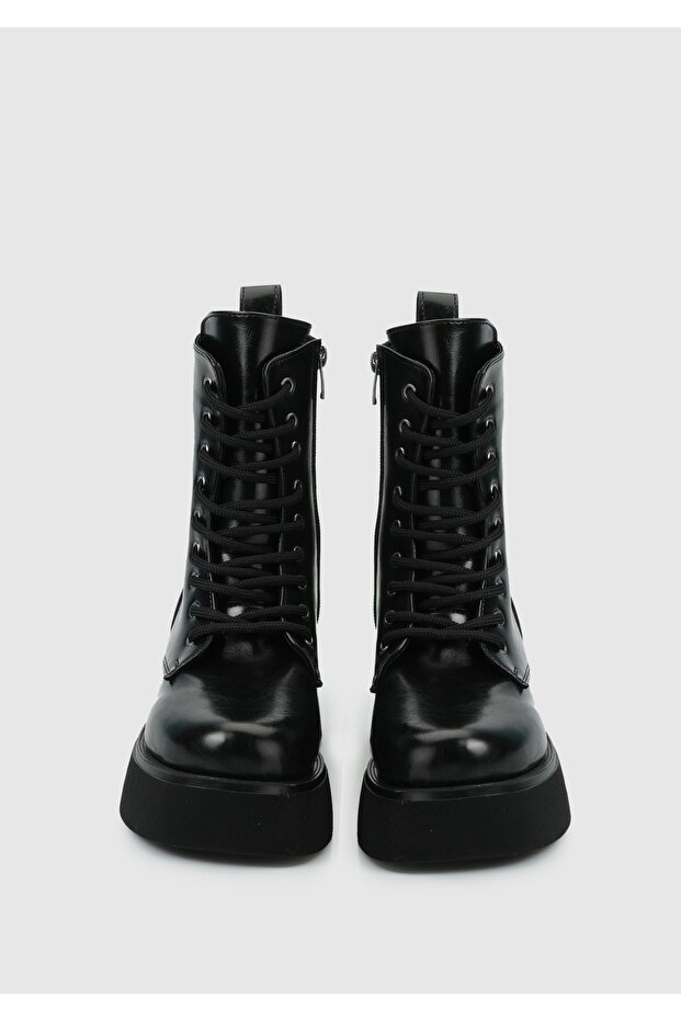 Siyah Kadın Bot - 3