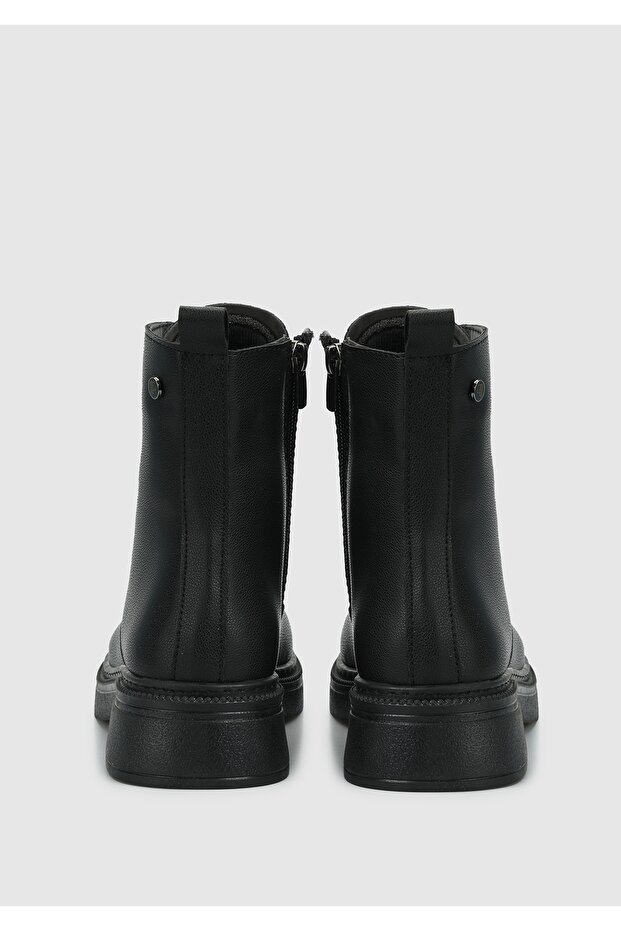 Siyah Kadın Bot - 4