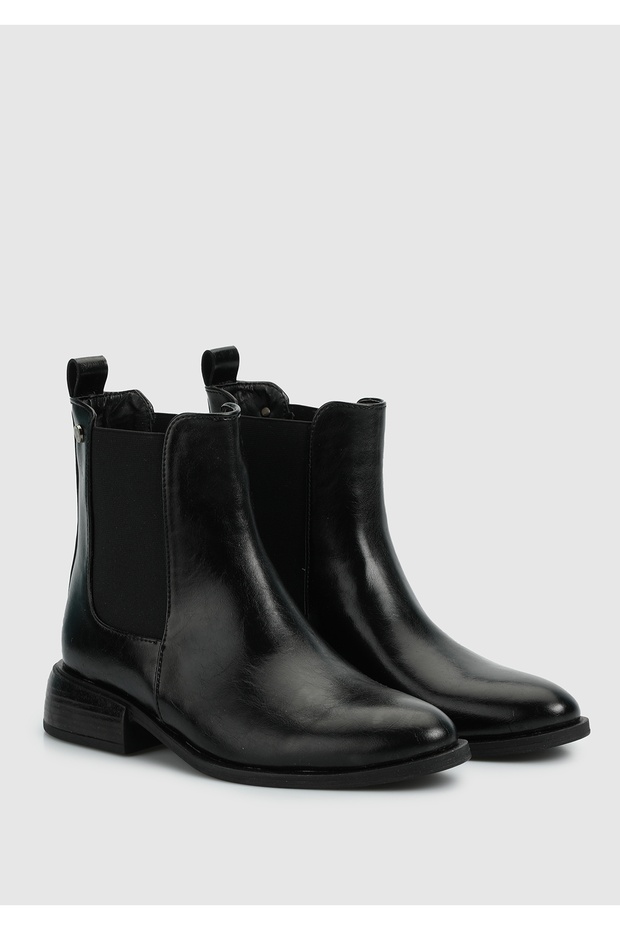 Siyah Kadın Bot - 2