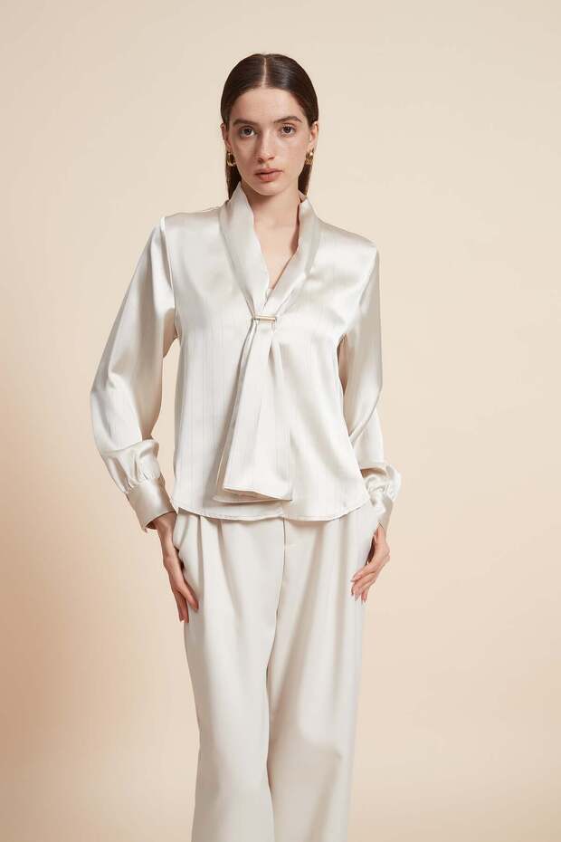 بلوزة سادة بأكمام طويلة وربطة عنق - 2