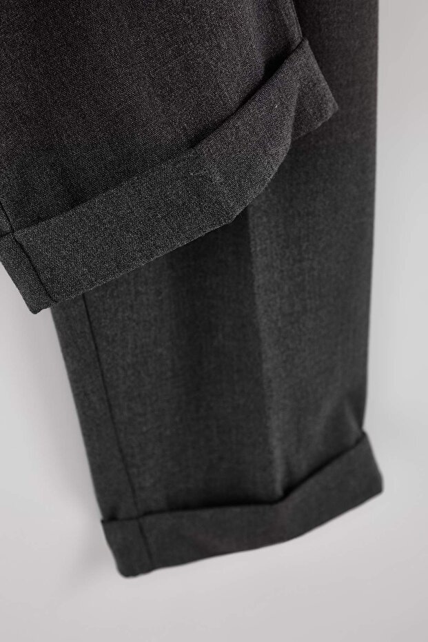 Antrasit Erkek Boyfriend Fit Kumaş Pantolon TMNAW26PL00017 - 11