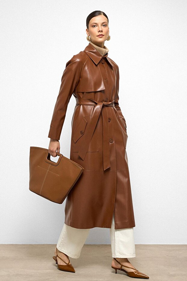 Shirt Collar Raglan Sleeve Cape and Bag Pocket Detail Leather Trench Coat Taba 6760
