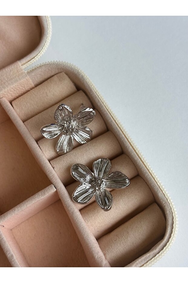 Flower Patterned Earrings - 3