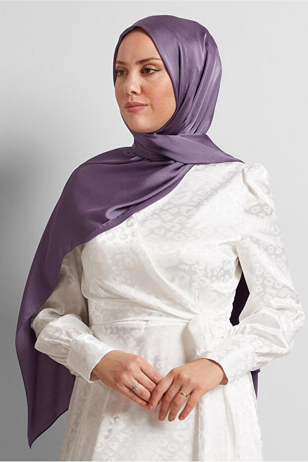 Satin Shawl 8570