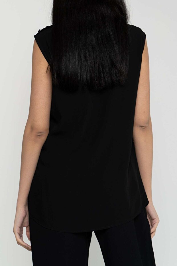 بلوزة سادة بدون أكمام - 2