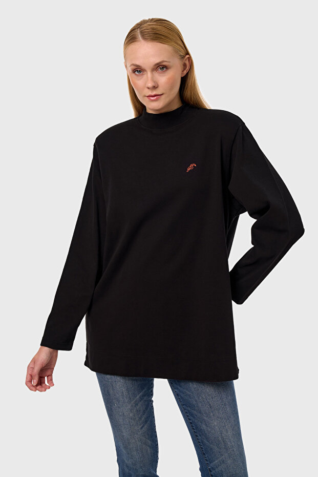 Turey - Black Women's Embroidered Snap Fastener Padded Stand Collar Oversized Long Sleeve Basic
