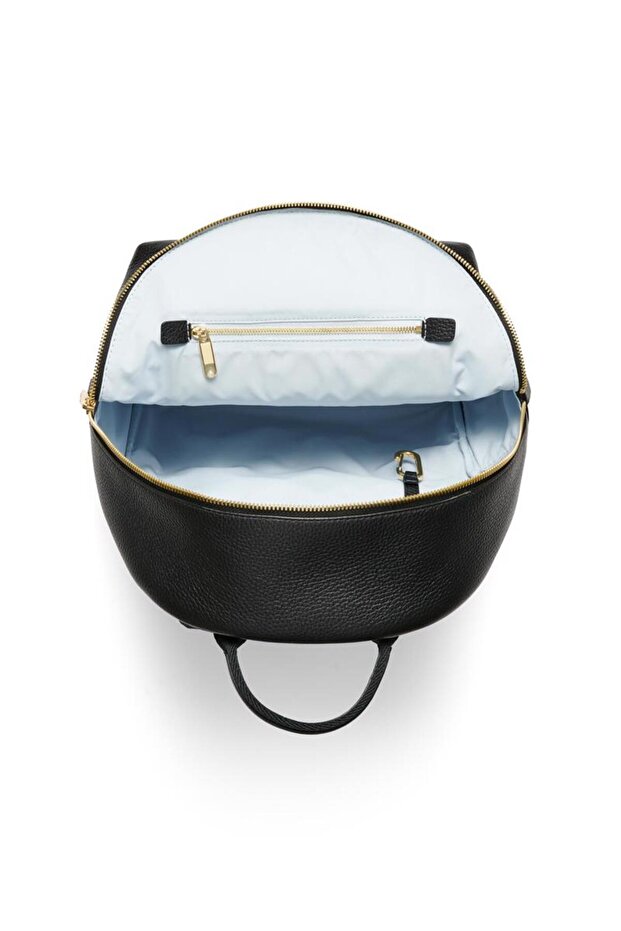 Round Pack M Pebbled Leather Bag - 3