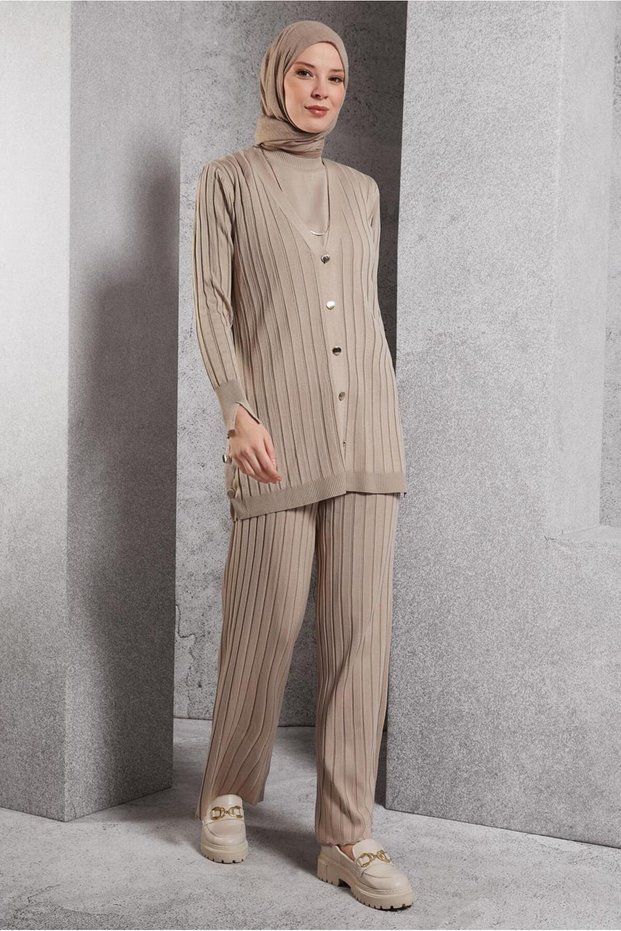 Tricot Suit with Pants 44957