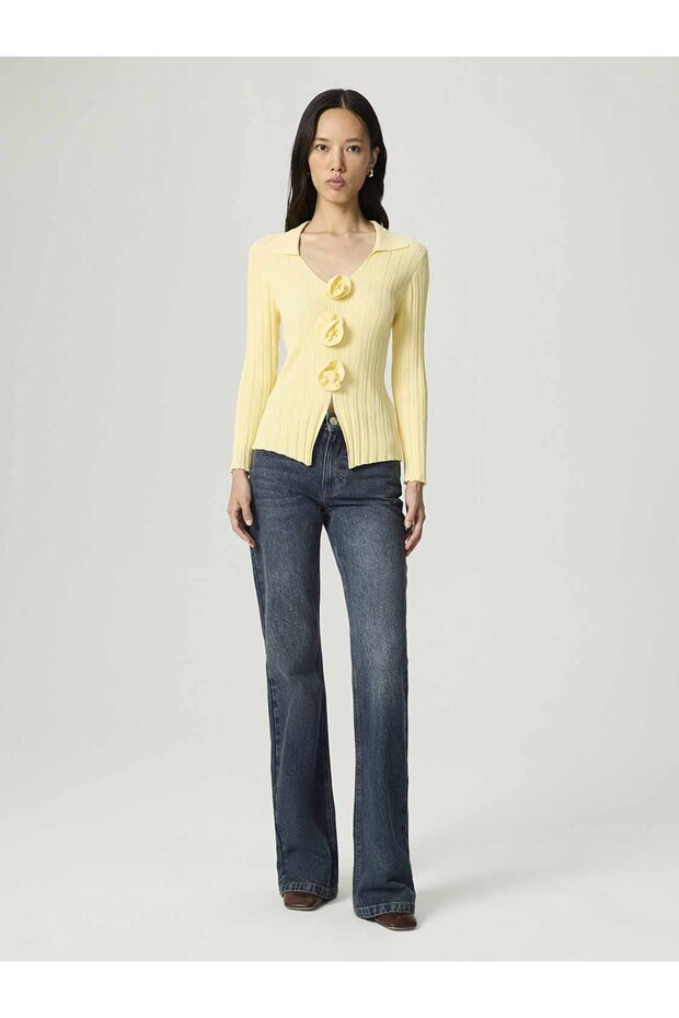 Çiçek Detaylı Triko - 1