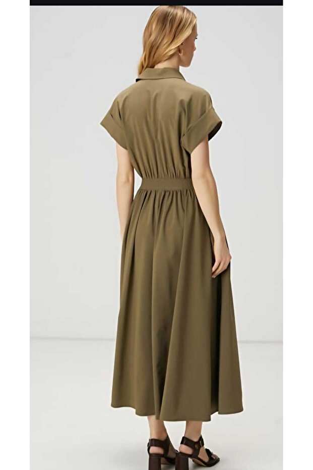 Yeşil dügmeli elbise - 2