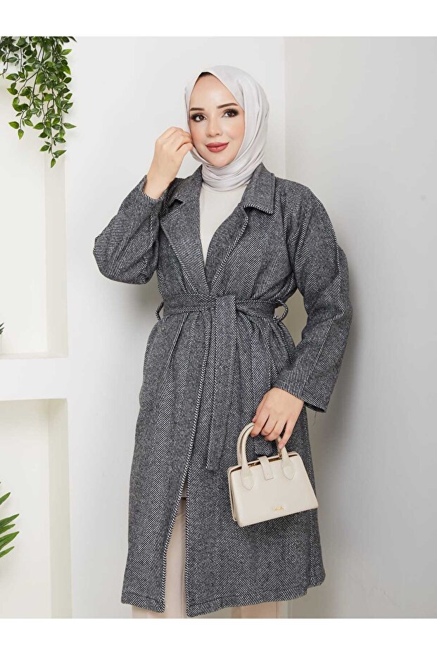 معطف كاجو بنمط الظهر السمكي - 4