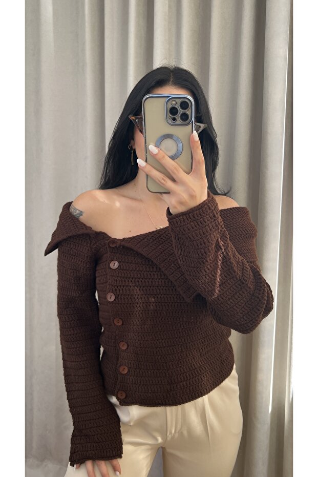 بلوزة ACI بنية اللون بأزرار أمامية - 4