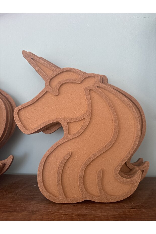 Ahşap unicorn