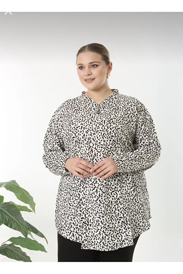 Woven viscose cotton fabric, comfortable cut tunic.