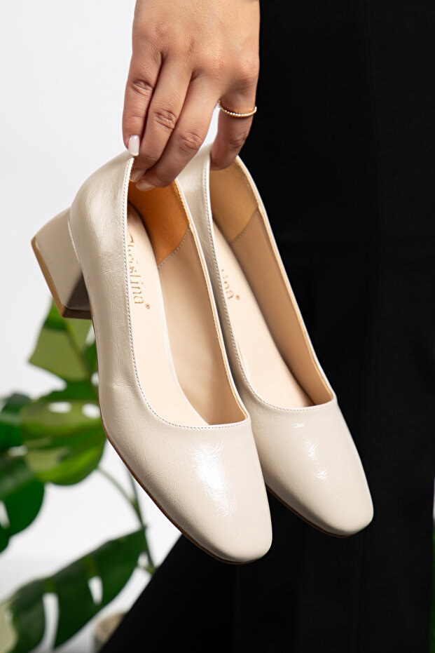 Women's Wrinkled Patent Leather Patterned Light Heeled Shoes (Including 41/42/43 Special Large Size)