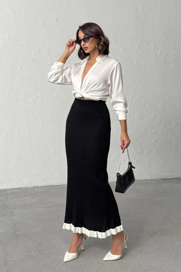 Women's Black Corded Fabric Elegant Knit Skirt