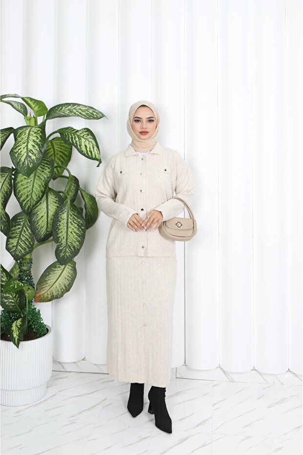 Button Detailed Knitwear Skirt Suit